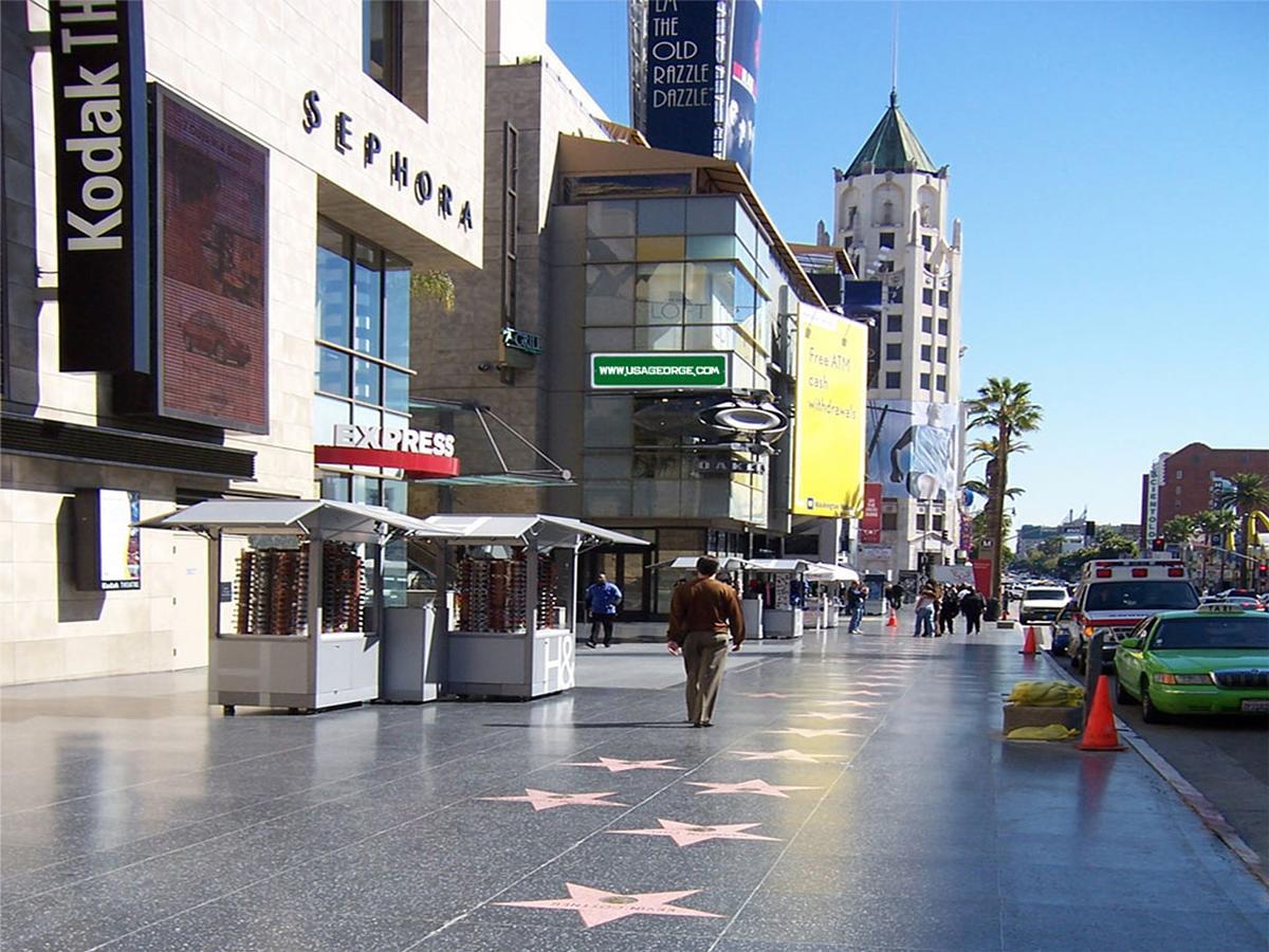 Deluxe Universal Studios Los Angeles Exterior photo